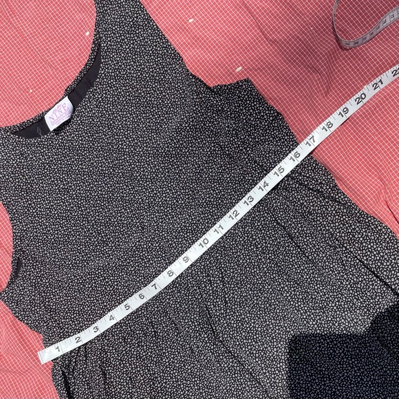 Patterned Maternity Dress - Picture 6 of 7